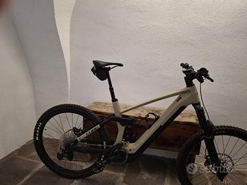 Cube Stereo SL 160S