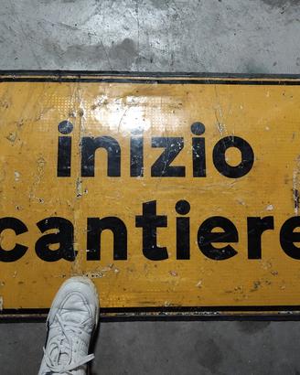 cartello stradale metallo  inizio cantiere