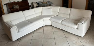 Divano letto matrimoniale