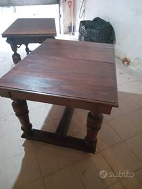 Tavolo antico in noce chiaro,primi ’900