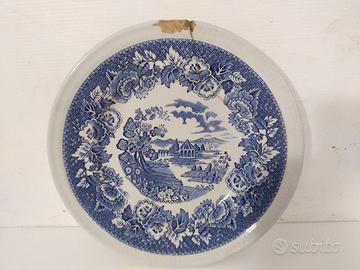 Antico piatto in ceramica inglese "Royal Swan"