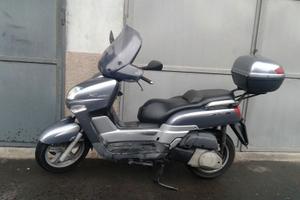 Scooter yamaha Xc300