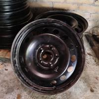 cerchi  ferro 16" tipo volkswagen con sensori