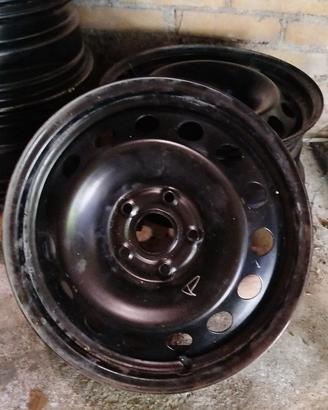 cerchi  ferro 16" tipo volkswagen con sensori