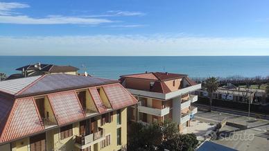 Appartamento FRONTE MARE
