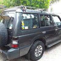 Mittsubishi pajero
