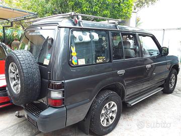 Mittsubishi pajero