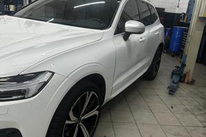 Volvo xc60 R-DESIGN D4 AWD