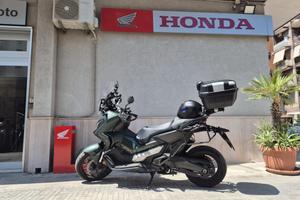 Honda X-ADV 750 desert 