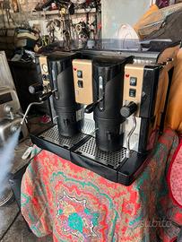 Macchina caffe professionale a capusole