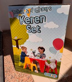 Tavolino con sedie per bambini