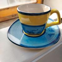 Tazzine da caffè dipinte a mano