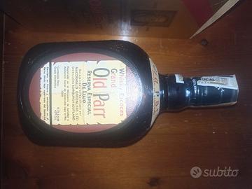 Grand Old Parr De Luxe Scotch Whisky 