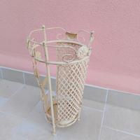 Portaombrelli in ferro colore panna