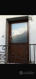 Portone in legno