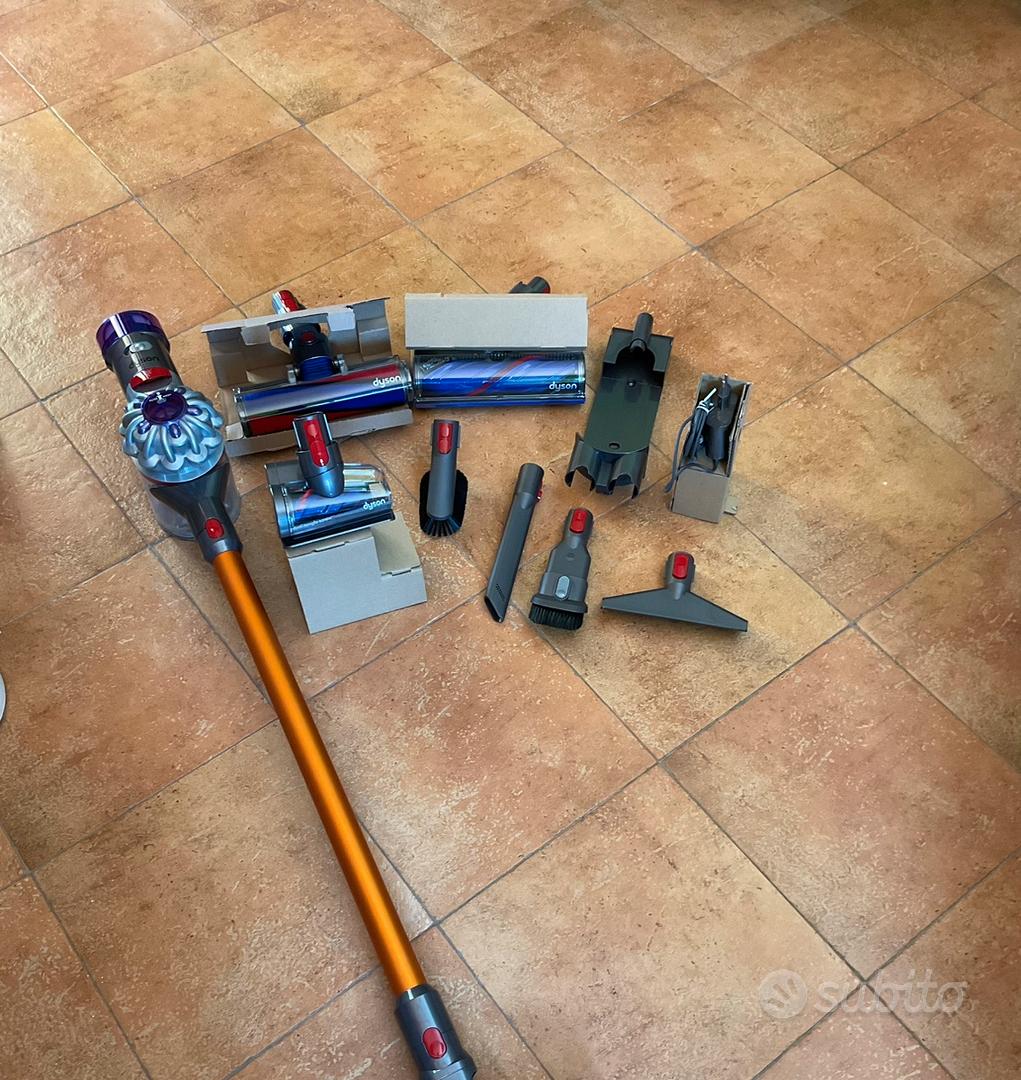 DYSON V8 ABSOLUTE NUOVISSIMO SPEDIZIONE GRATUITA - Elettrodomestici In ...