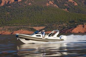 Gommone Joker Boat Clubman 32+Twin Motori Yamaha