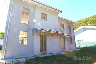 Porzione di villa - Cuasso al Monte