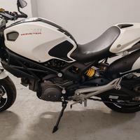 ducati monster 696 