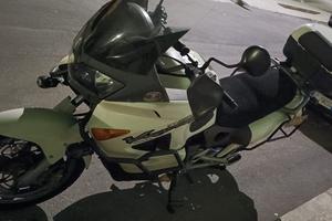 moto Honda Shadow 600 e Honda varadero 1000