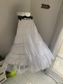 Sottogonna ampia con cerchio