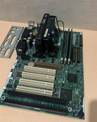 Intel AL440LX + Pentium 2 SL2QA + 64 MB RAM
