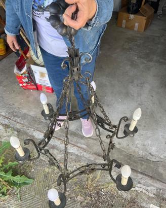 Lampadario ferro battuto