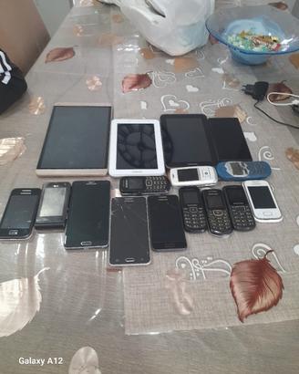 tutto questi telefonini.