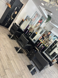 Negozio di parrucchiere completo