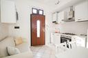 due-locali-ristrutturato-senza-spese-condominiali-