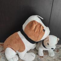 mamma e figlio bulldog peluche