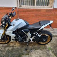 moto cb 1000