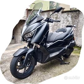 Yamaha X-Max 300 scooter