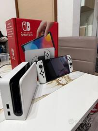 Nintendo switch OLED Bianca+Mario Kart 8 Deluxe