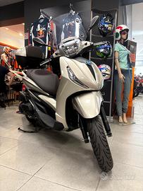 Piaggio Beverly 400 FULL OPTIONAL - FINANZIBILE 10