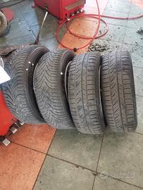 Pneumatici 185/65 R15