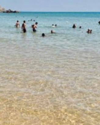 Spiaggia di Mollarella casa vacanza arredata