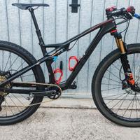 MTB CUBE AMS SLT 100mm in Carbonio