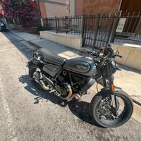 Ducati scrambler nightshift