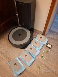 Roomba i3 + Clean Base + consumabili
