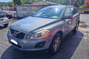 Volvo XC 60 XC60 D5 AWD Geartronic Summum