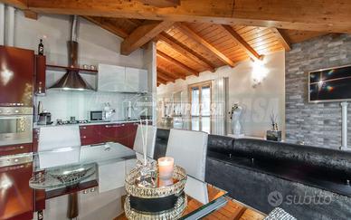 Attico con ascensore privato e vista panoramica