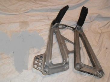 Honda NX 650 Dominator pedane passeggero + telaiet