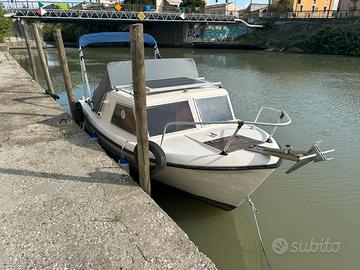 Pilotina Vega 499 Hurricane