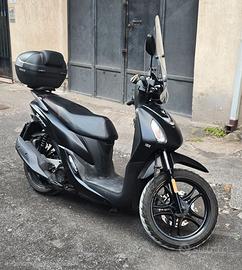 IN TRATTATIVA Scooter 125 con 800 Km