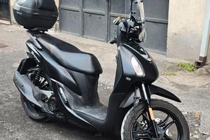 IN TRATTATIVA Scooter 125 con 800 Km