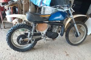 SWM 125 Silver Vase 7V