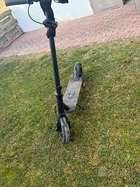 Monopattino elettrico hiquis