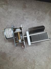 Condensarore variabile motorizzato