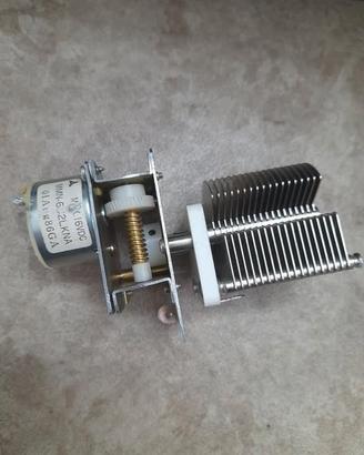 Condensarore variabile motorizzato